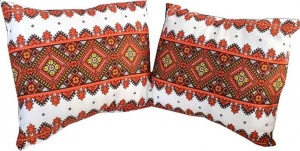 Set 2 perne decorative Casa Gino®, dimensiuni 40X40 cm, pentru living, bucatarie si dormitor, bumbac 100%, Motive traditionale si Rosu