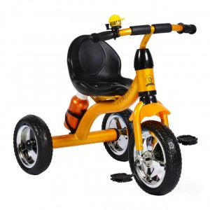 Tricicleta cu pedale NOVOKIDS™ Chavalier ,Cu sonerie si sticla de apa, max 20 kg, Roti din spuma cauciucata EVA, Cadru metalic, Dimensiuni 75X54X46 cm, Portocaliu Gold