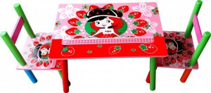 Masuta-copii-din-MDF-cu-doua-scaune-Novokids-My-first-table-dimensiuni-59X39X40-Suprafata-lucioasa-Model-Capsunica-Rosu-cu-Roz_1