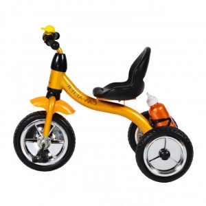 Tricicleta-cu-pedale-NOVOKIDS-Chavalier-Cu-sonerie-si-sticla-de-apa-max-20-kg-Roti-din-spuma-cauciucata-EVA-Cadru-metalic-Dimensiuni-75X54X46-cm-Portocaliu-Gold_2