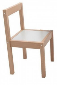 Masuta-copii-din-Lemn-masiv-cu-doua-scaune-Novokids-My-first-wooden-table-dimensiuni-63X48X45-cm-Suprafata-lucioasa-Natur_3