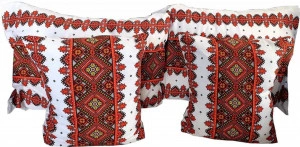 Set-4-perne-decorative-Casa-Gino-2-perne-70X50-2-perne-40X40-pentru-living-bucatarie-si-dormitor-bumbac-100%-Motive-traditionale-si-Rosu_3