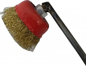 Kit-barbecue-gratar-disc-din-otel-si-perie-gratar-profesionala-HouseXL-Produs-in-Romania-din-taler-de-tractor-Picioare-detasabile-Maner-rece-Grosime-3.5-mm-Diametru-46-centimetri-Negru_4