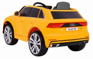 Masinuta-Electrica-cu-acumulator-pentru-copii-NOVOKIDS-Audi-Q8-Lift-Roti-din-Cauciuc-EVA-3-8-ani-Usi-cu-deschidere-Baterie12V-2-Viteze-lungime-109-cm-2-motoare-390-W-Portocaliu-Gold_3