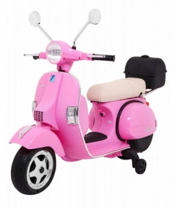 Motocicleta Electrica cu Acumulator Pentru Copii NOVOKIDS™ Vespa Premium Retro Scooter, Pornire la cheie, 3-8 ani, Max 30 kg, Cu Melodii si Lumini LED, Portbagaj, Roti ajutatoare, Roz