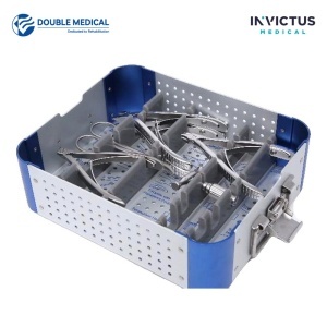 Set de instrumente KALEIDO Midface Double Medical, interiorul casetei cu instrumentele aranjate