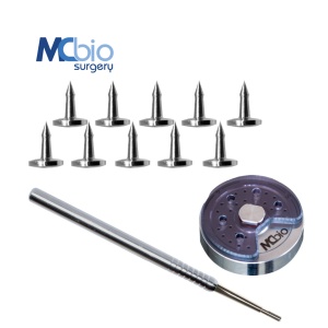 Set de bază FasT Tack LCM EXS MDF – MC Bio Surgery, sistem profesional de fixare cu pini pentru GBR (10 pini Ø2.5 mm × 3 mm + aplicator cu mâner tip C)