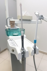 Tanigo– Instrument dentar 3-în-1 cu aspirație, oglindă și retracție | 100 capete incluse + 50 tuburi aspiratie - Img 3