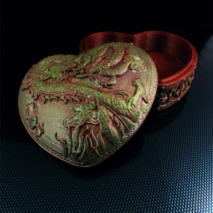 Ornated jewelry box