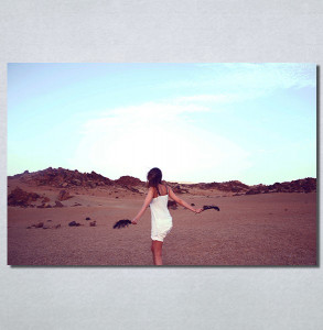 Slike na platnu Devojka na plaži Nina30198_P
