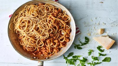 Spaghette cu carne de porc