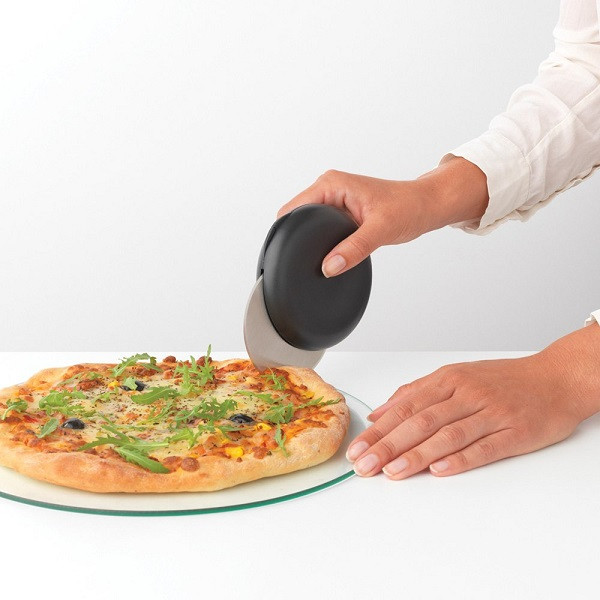 Cutit pizza si patiserie cu protectie Brabantia Tasty+ Dark Grey 1001175