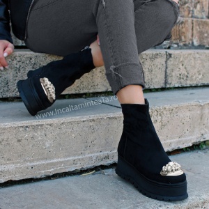 Ghete Tisa Zipper Black