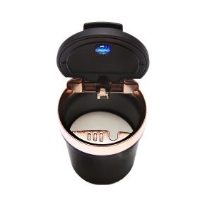 Scrumiera auto universala cu fund ceramic neagra-auriu cu lumina albastra LED Cod: BK90936G Echivalență: DISEG06, Breckner Germany - Img 2