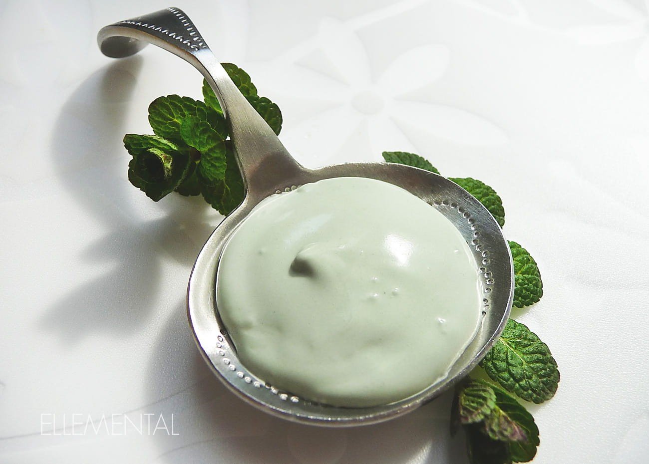 Fresh Mint classic toothpaste