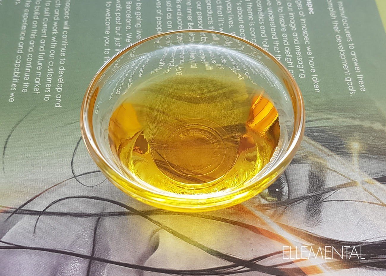 Ochronne serum do włosów na plażę