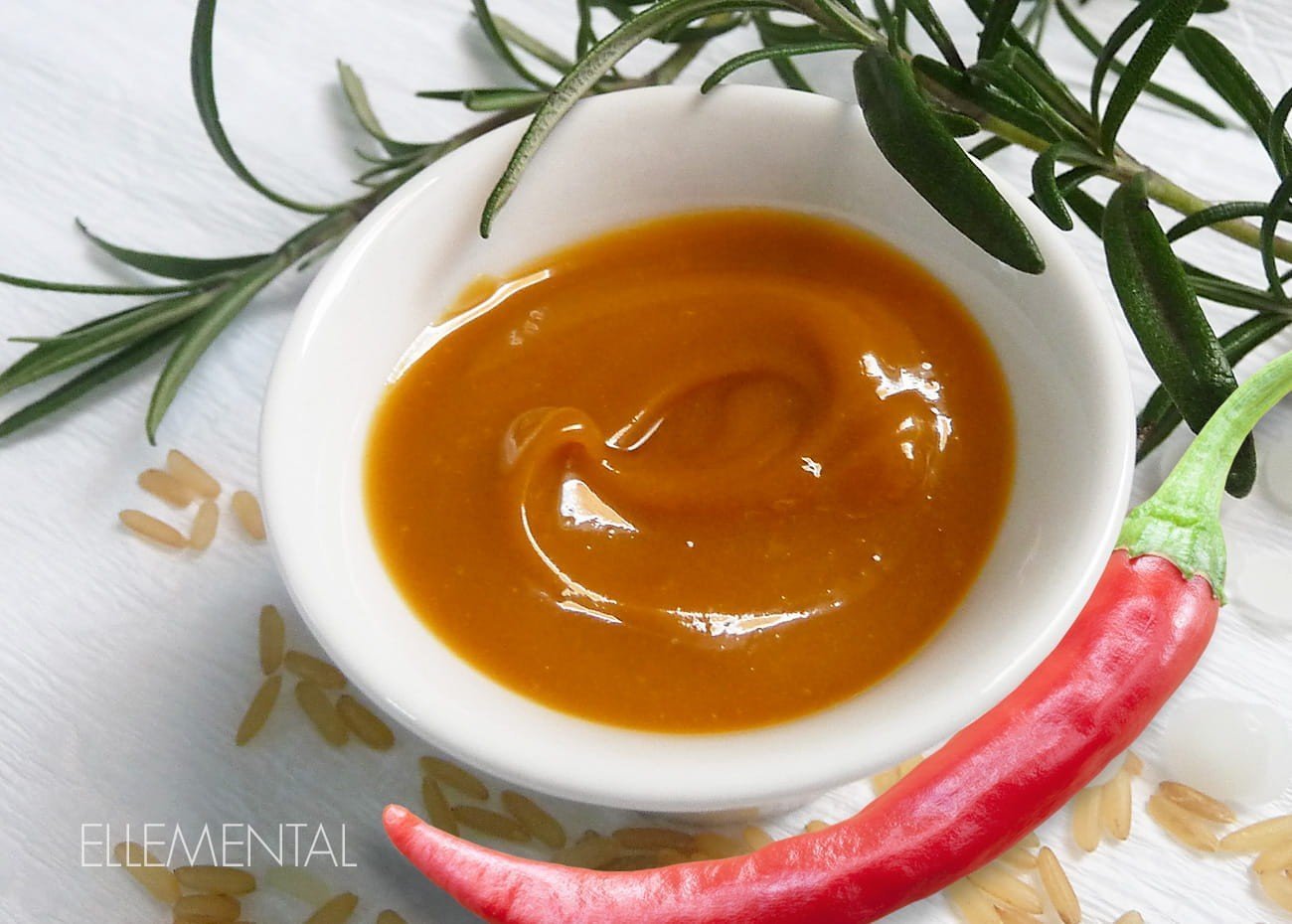 Balsamo venotonico al peperoncino e tamanu