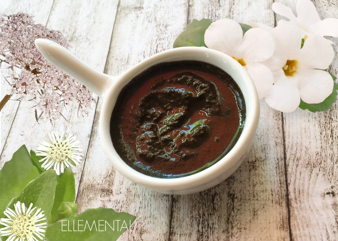 Maschera ayurvedica antietà
