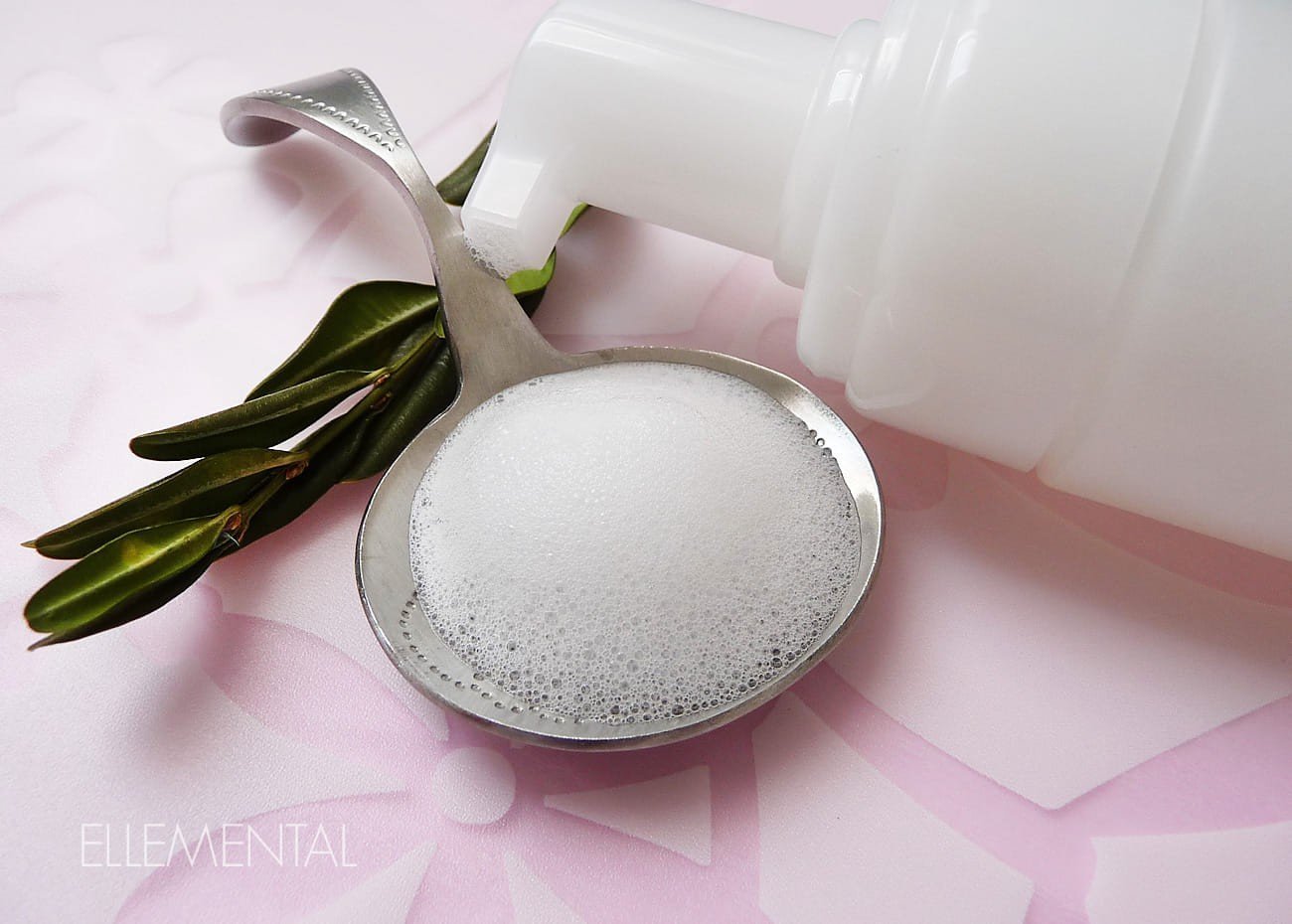 Solución para la higiene íntima, neroli y ácido láctico