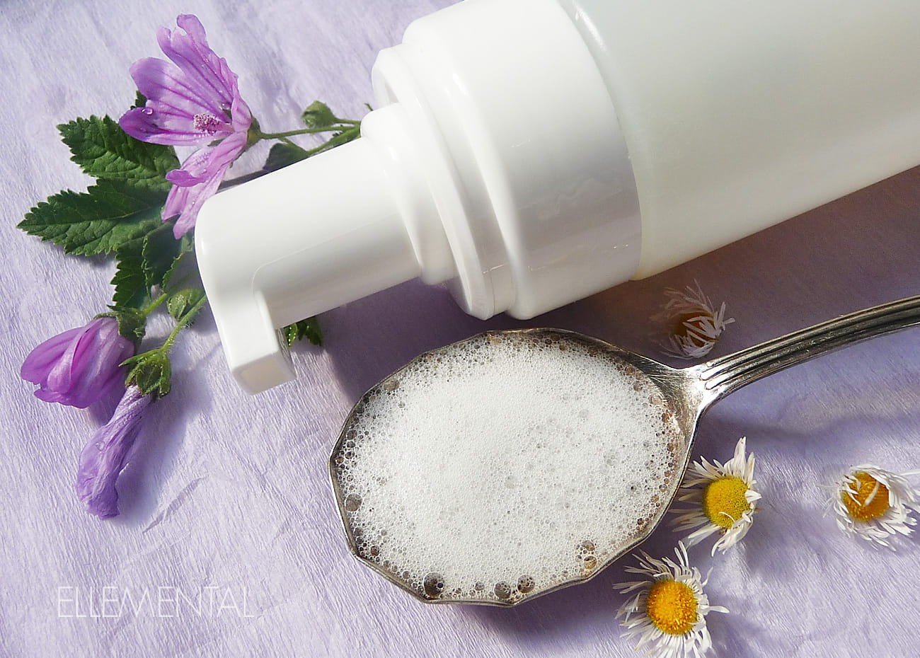 Gentle cleanser for dry skin