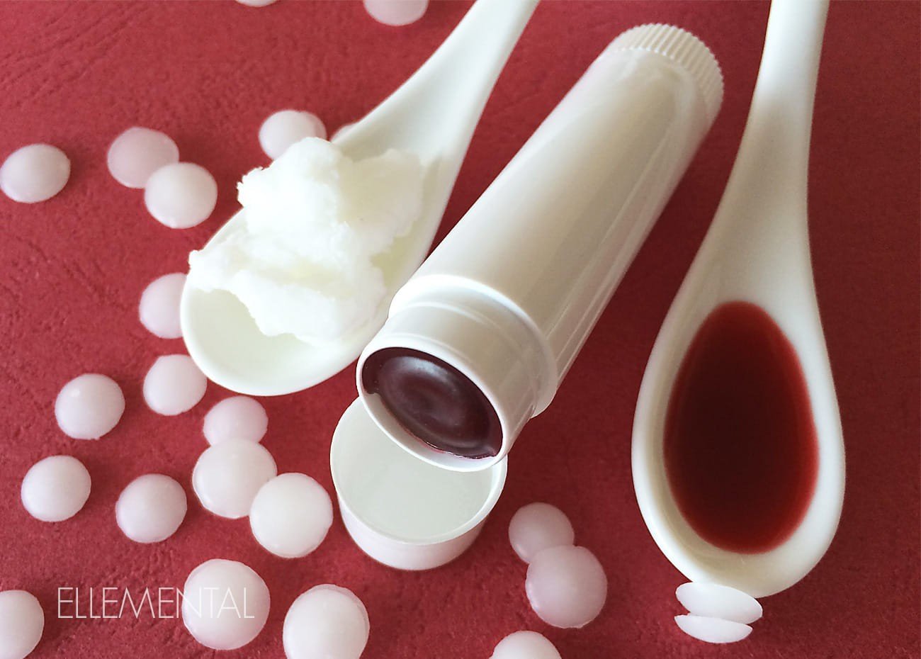 Farbenfroher und duftender Lippenbalsam