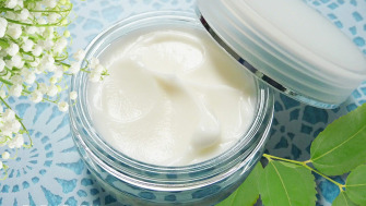 Jojoba & Q10 Moisturising Cream for combination/oily skin