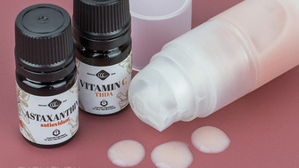 Flüssige Vitamin-C-Feuchtigkeitspflege