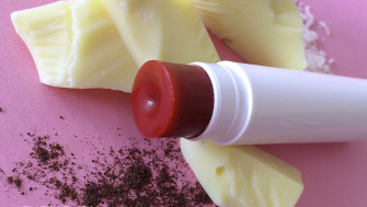 Vegan lip balm