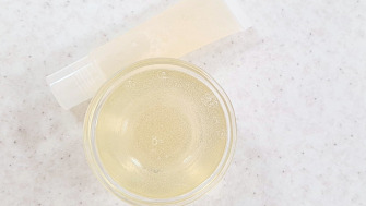 Sérum capillaire à l'acide hyaluronique et à la kératine