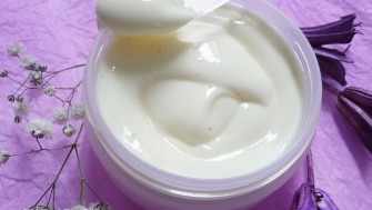 Crème hydratante, peaux sèches et sensibles