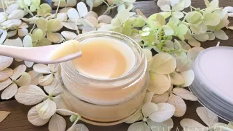 Hya-Plump Lip Butter Balm
