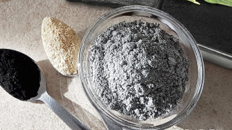 Charcoal & Kaolin Tooth Powder