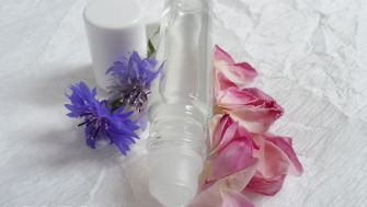Caffeine eye contour gel
