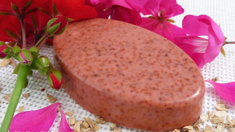 Sapone al geranio e allantoina