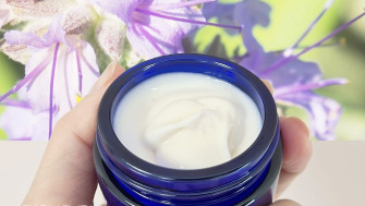 Crema de día con bakuchiol