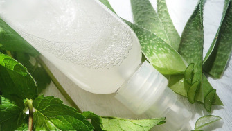 Soothing and repairing after-sun lotion