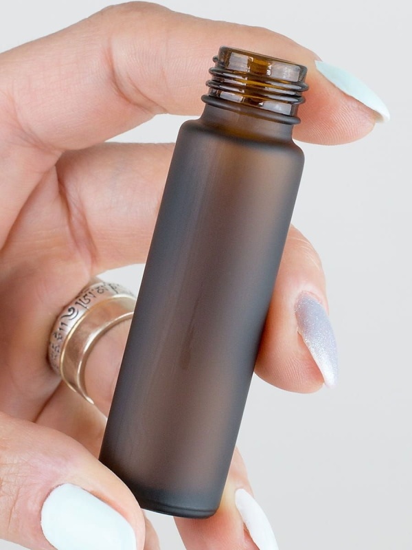 Roll-on 10 ml – Miniflasche matt braun