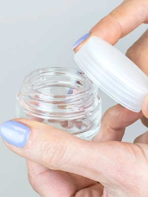 Laurence barattolo in vetro con coperchio, 15 ml - Img 1