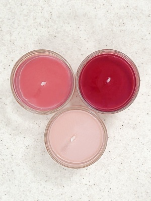 Burgundy candle color