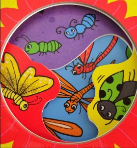 Hide and Peek: Creepy Crawlies - A Colorful Peek-Through Adventure#BK290 - Img 5