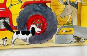 On The Farm: A Friendly Story with Flaps to Lift #BK499 - Img 6