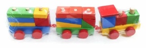 Trenulet din Lemn cu Locomotiva, 2 Vagoane si Forme Geometrice #JJ5207 - Img 4