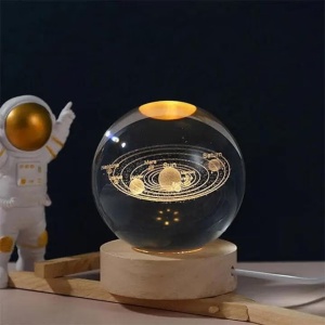 Lampa de Veghe Glob de Cristal 3D - Planete, baza de lemn, lumina calda #JJ5193 - Img 4