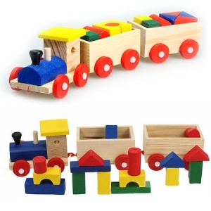 Trenulet din Lemn cu Forme Geometrice, Locomotiva si 2 Vagoane #JJ5408
