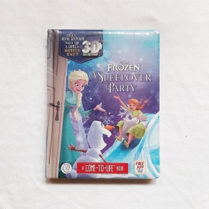 Disney Frozen: A Sleepover Party - Come-to-Life Book #BK254 - Img 7