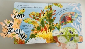 Peep Inside a Coral Reef - Lift the Flaps- Usborne #BK388 - Img 4