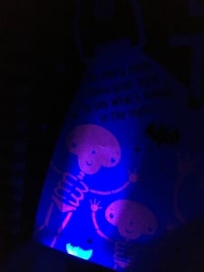 Trick or Treat - With flat torch to light up pages #BK084 - Img 6
