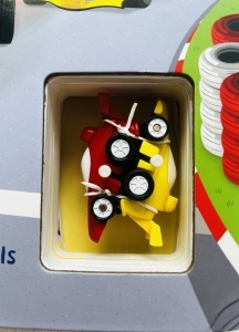 Usborne Wind Up: Racing Cars #BK543 - Img 2