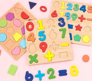 Puzzle incastru educativ 3D din lemn - Cifre și Semne Matematice #JJ5046 - Img 6
