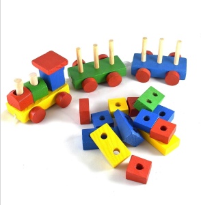 Trenulet din Lemn cu Locomotiva, 2 Vagoane si Forme Geometrice #JJ5207 - Img 2